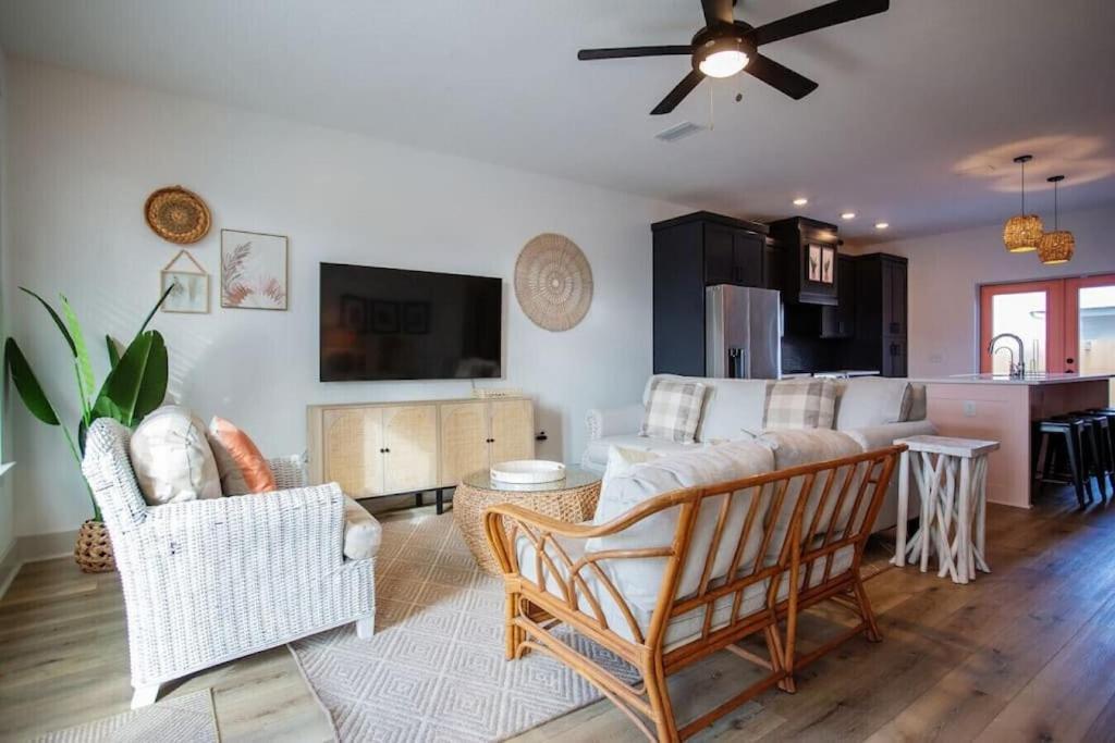 Coral Reef - Brand New Build, Pet Friendly, Private Pool! Sleeps 9! Villa Panama City Beach Bagian luar foto