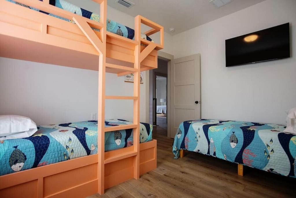 Coral Reef - Brand New Build, Pet Friendly, Private Pool! Sleeps 9! Villa Panama City Beach Bagian luar foto
