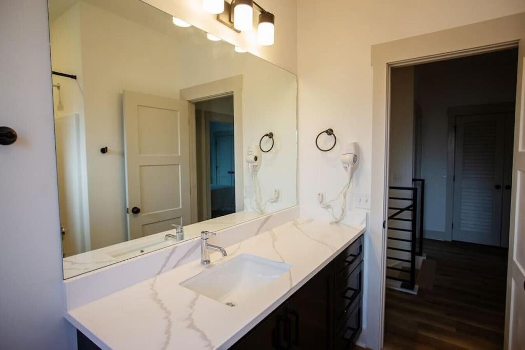 Coral Reef - Brand New Build, Pet Friendly, Private Pool! Sleeps 9! Villa Panama City Beach Bagian luar foto